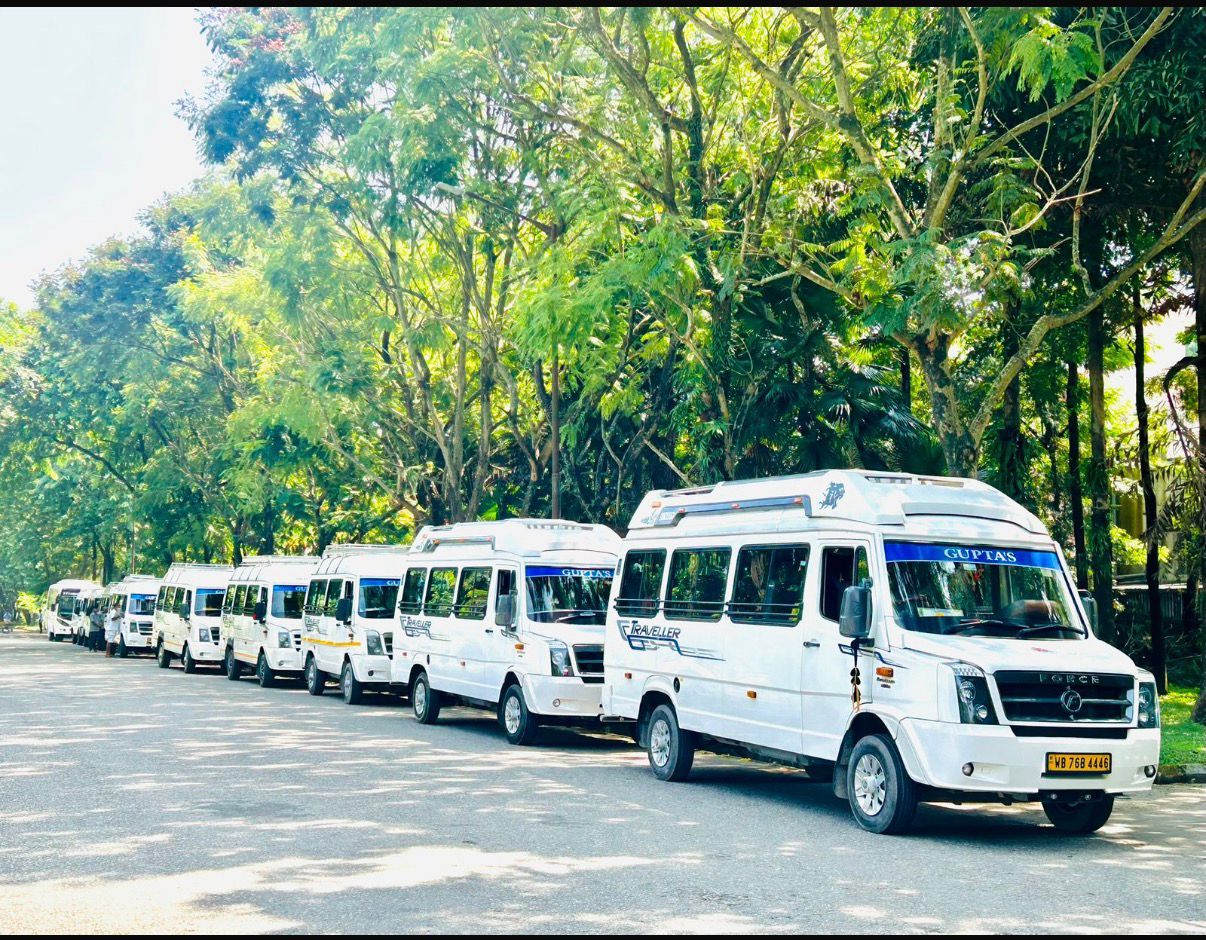 14 Seater Tempo Traveller